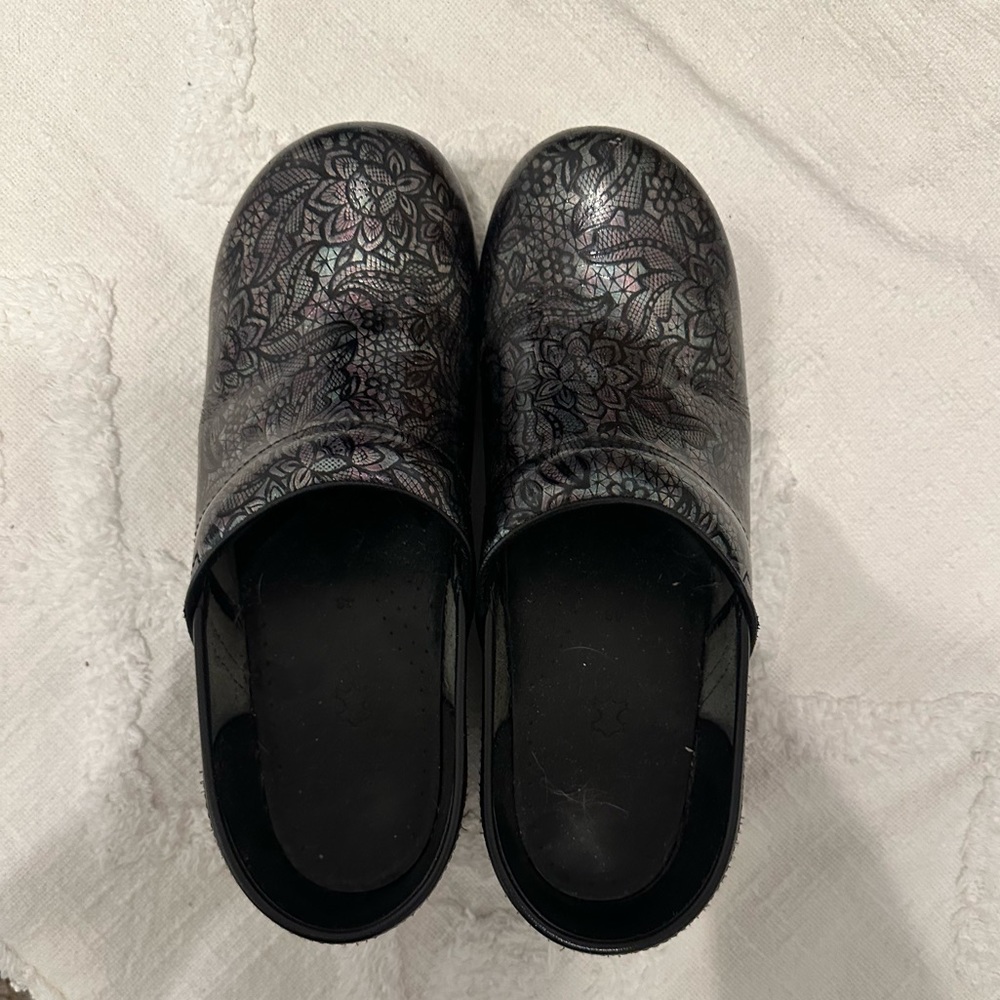 Women’s Danskos Size 43